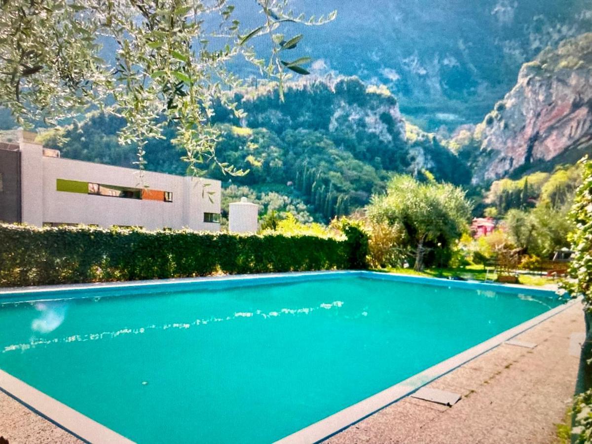 Appartamento Peppino Mit Seeblick Und Pool Riva del Garda Exterior foto